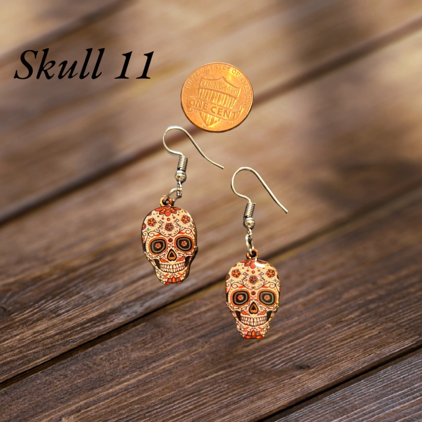 Skull Earrings- wood handmade - Aretes de madera - Calavera