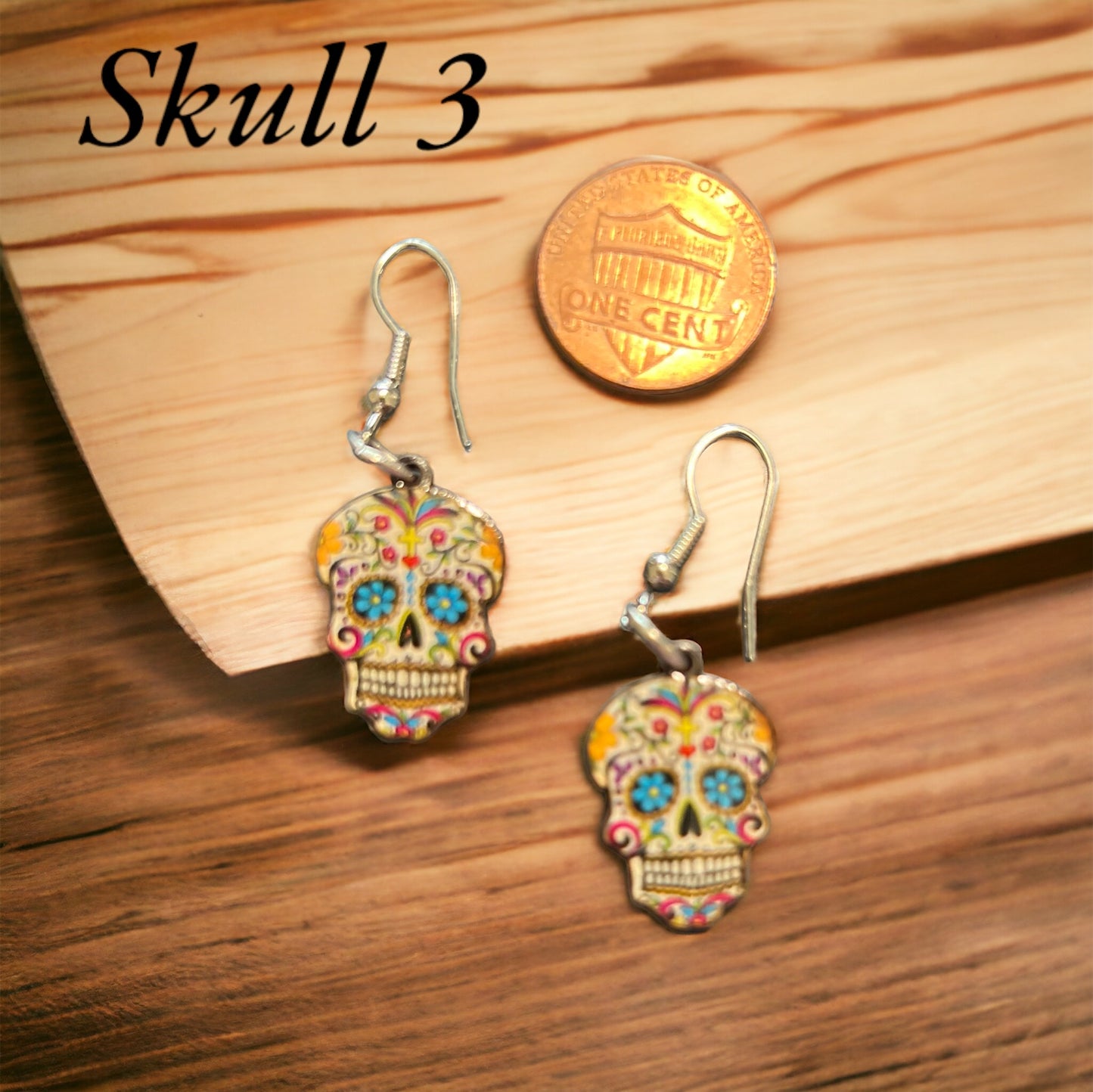 Skull Earrings- wood handmade - Aretes de madera - Calavera