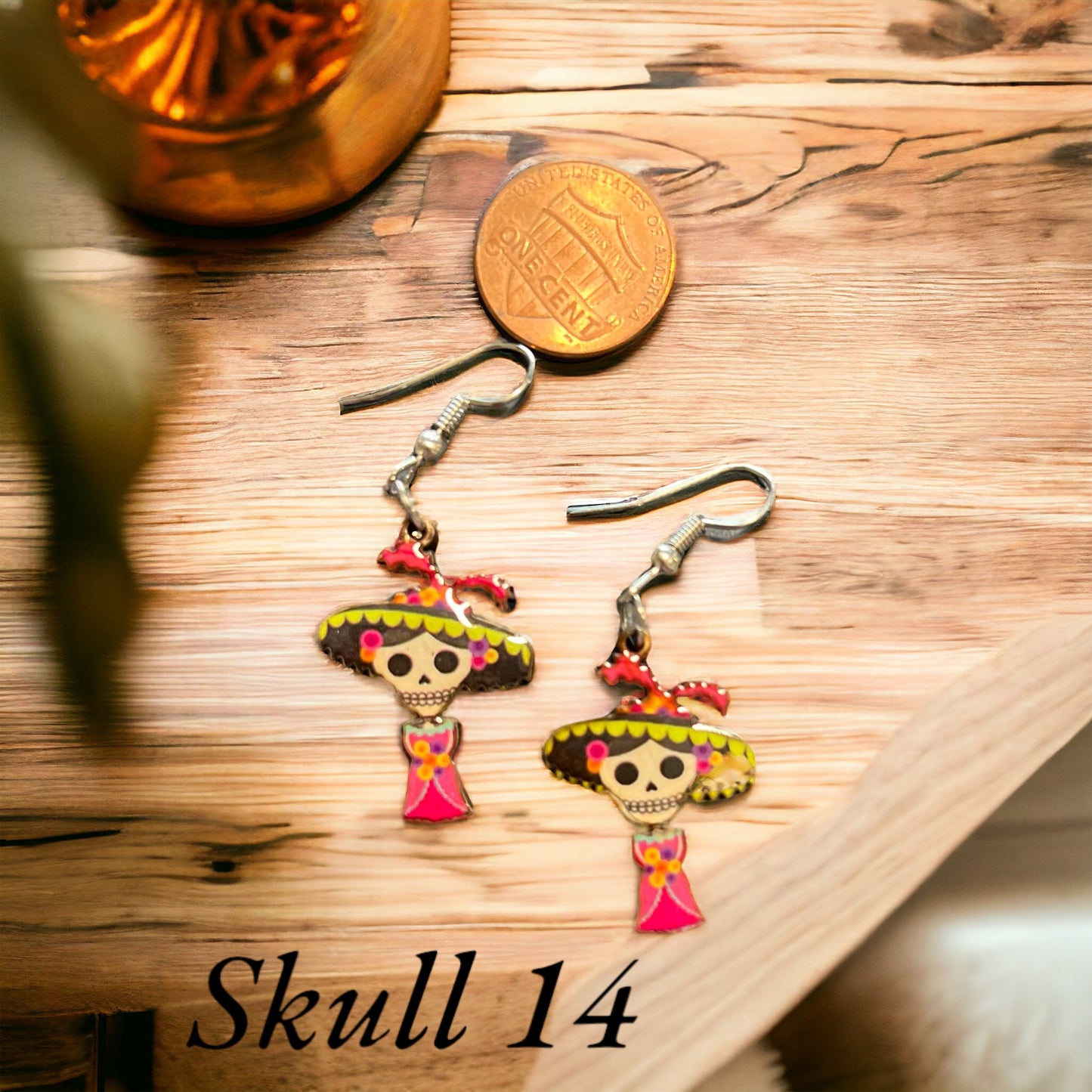 Skull Earrings- wood handmade - Aretes de madera - Calavera