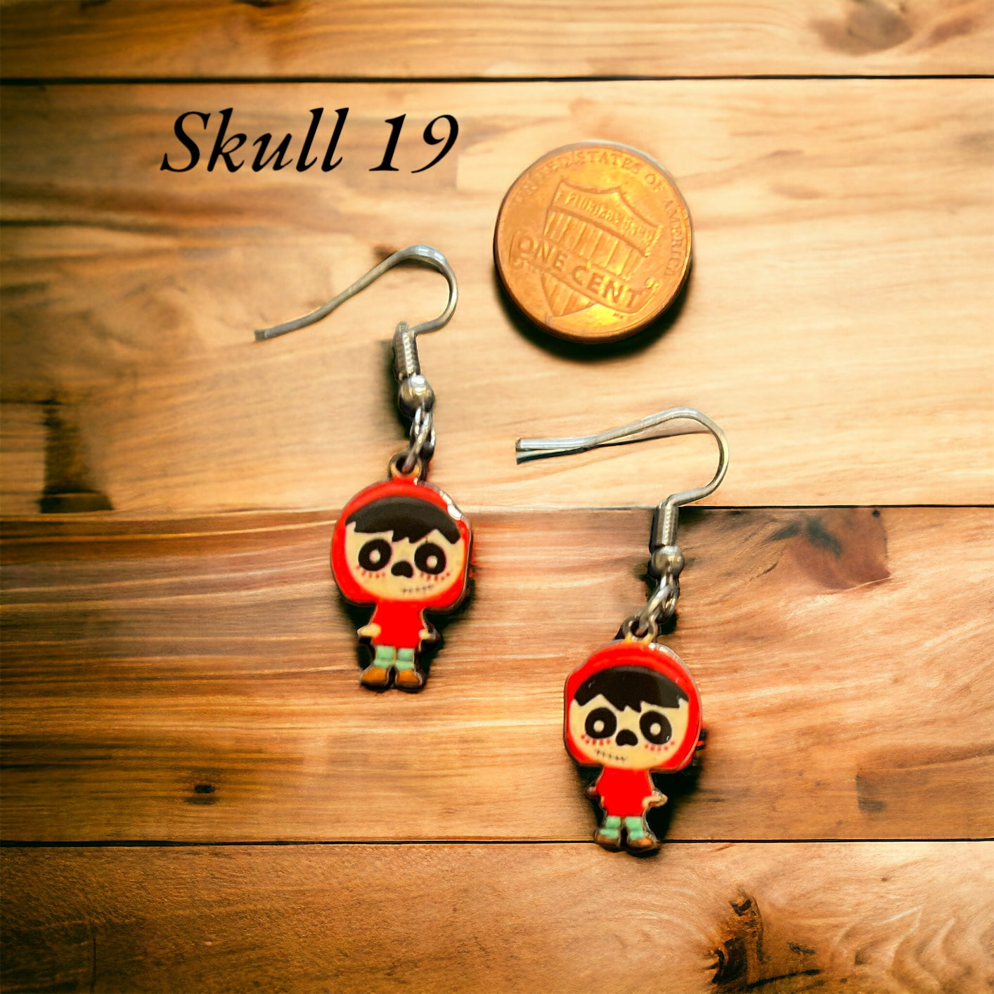 Skull Earrings- wood handmade - Aretes de madera - Calavera