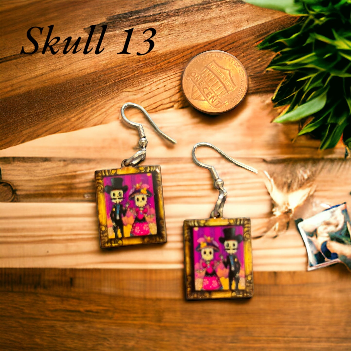 Skull Earrings- wood handmade - Aretes de madera - Calavera